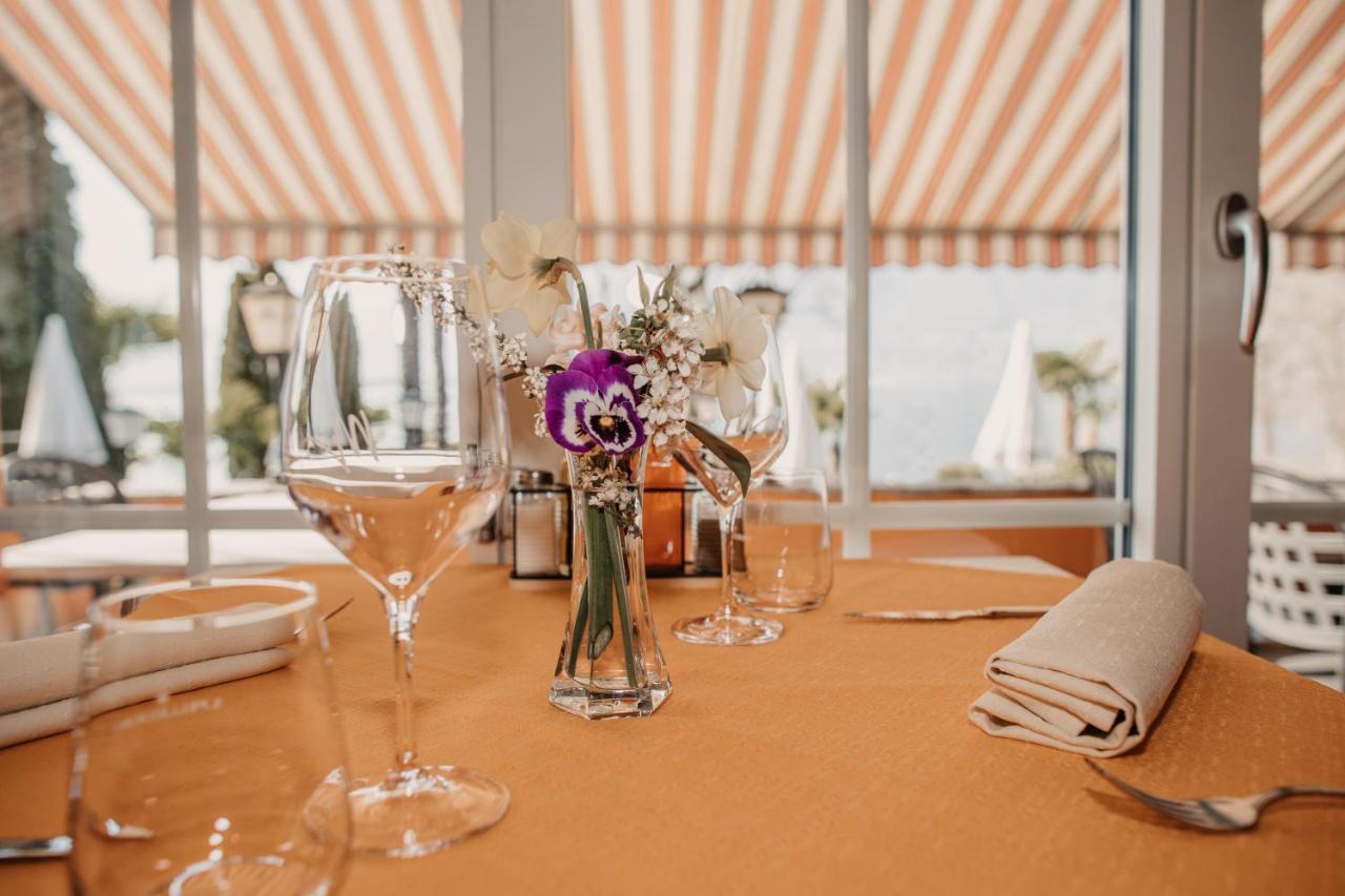 Riva Beach Club I Boutique Hotel I Restaurant Gambarogno Bagian luar foto