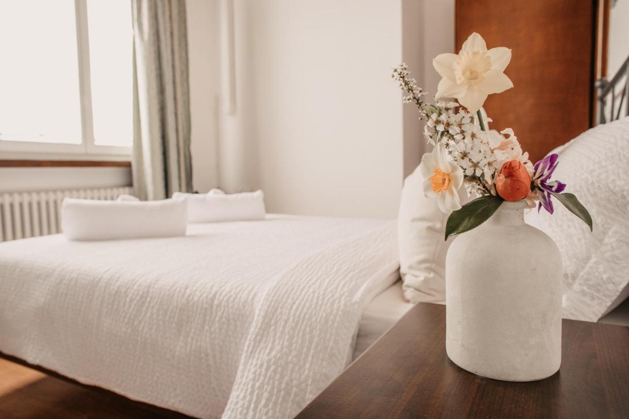 Riva Beach Club I Boutique Hotel I Restaurant Gambarogno Bagian luar foto