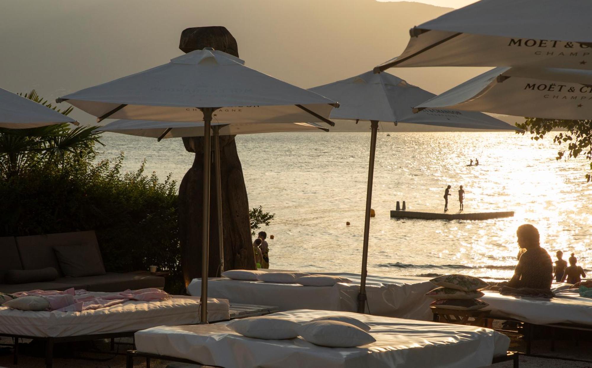 Riva Beach Club I Boutique Hotel I Restaurant Gambarogno Bagian luar foto